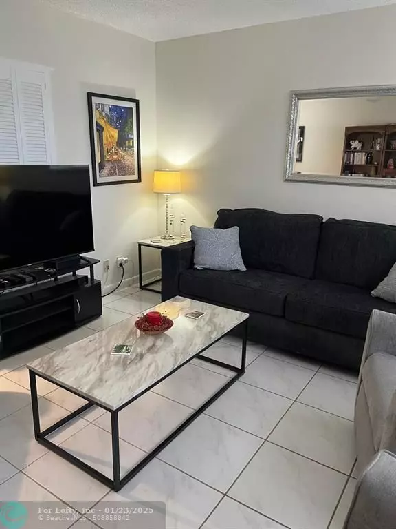 2028 Berkshire B  #2028, Deerfield Beach, FL 33442