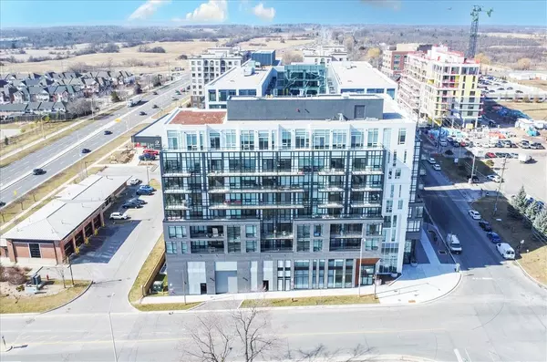 Oakville, ON L6M 5P5,3005 Pine Glen RD #317