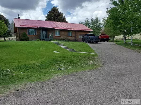 233 Summit Circle, Challis, ID 83226