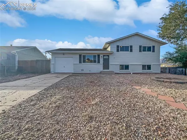 2051 Del Mar DR, Colorado Springs, CO 80910