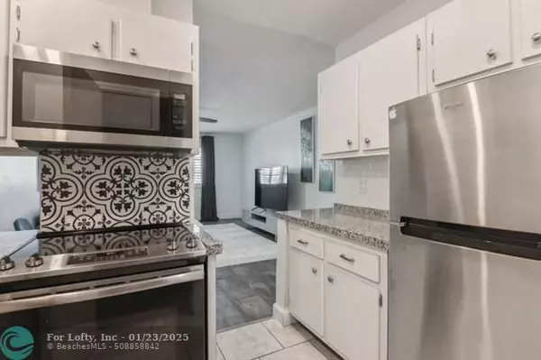 Fort Lauderdale, FL 33308,1851 NE 62nd St  #623