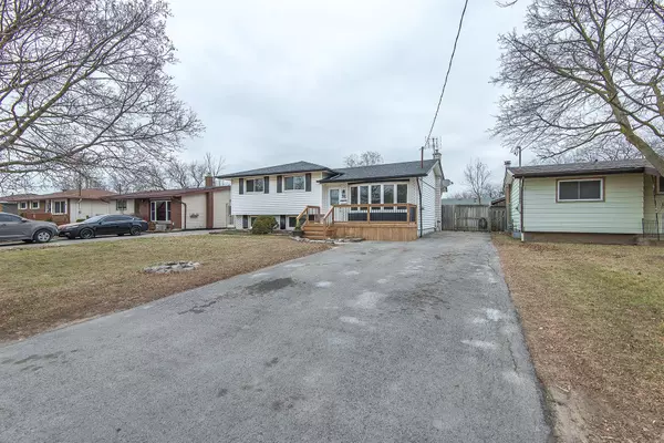 St. Catharines, ON L2M 6E7,16 Huntley CRES