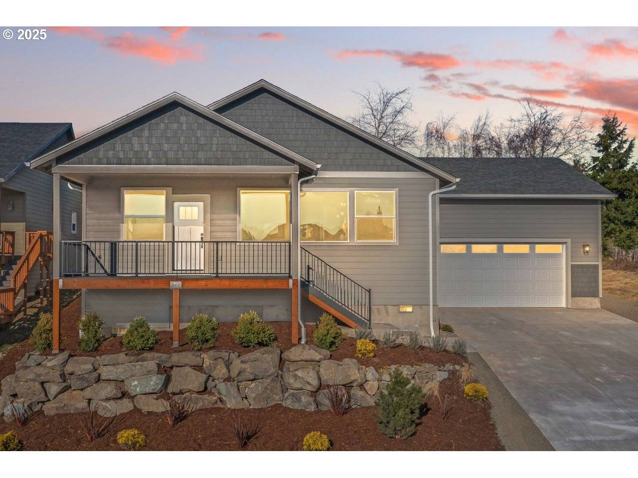 2422 NE Voyage LOOP, Lincoln City, OR 97367