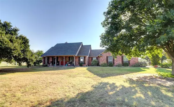 1724 Highland Drive, Whitney, TX 76692