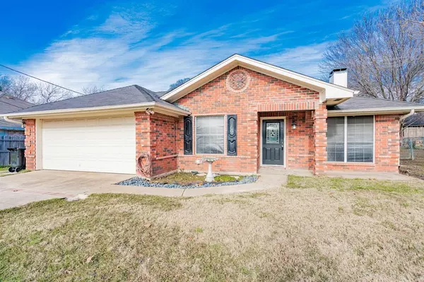 402 Creekside Drive, Crandall, TX 75114