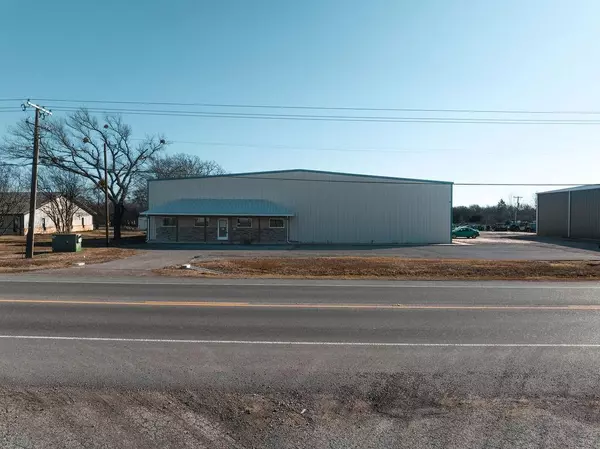 Bonham, TX 75418,2500 N Center Street