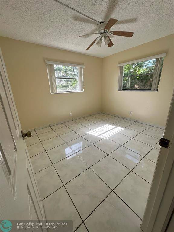 Coral Springs, FL 33065,4360 Riverside Dr  #4