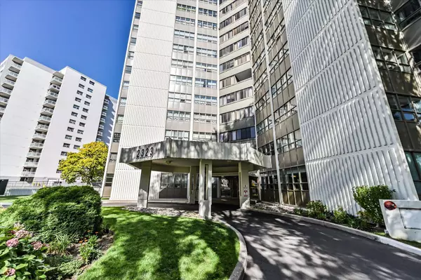 Mississauga, ON L5B 1R6,2323 Confederation Pkwy #1201