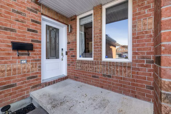 Barrhaven, ON K2J 4M9,172 Mountshannon DR