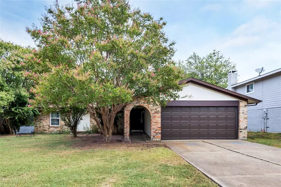 8 Merrie Circle, Richardson, TX 75081