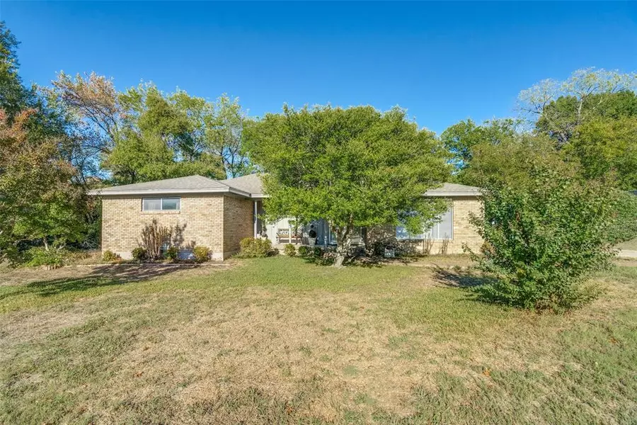 5302 Murphy Road, Sachse, TX 75048