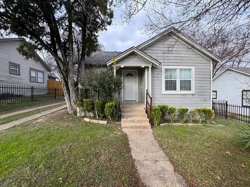 1523 Padgitt Avenue, Dallas, TX 75203