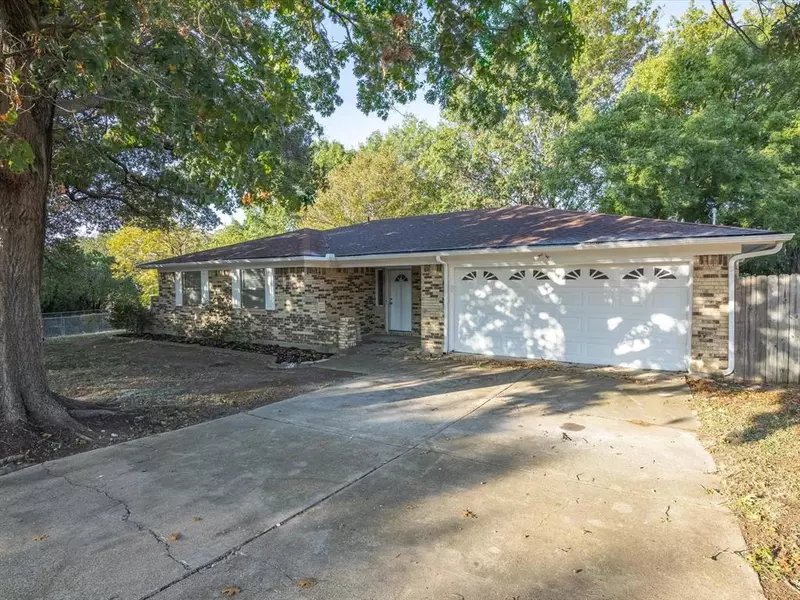 3808 Williams Road, Benbrook, TX 76116