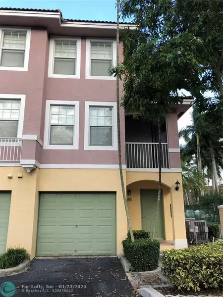 6722 W Sample Rd, Pompano Beach, FL 33067