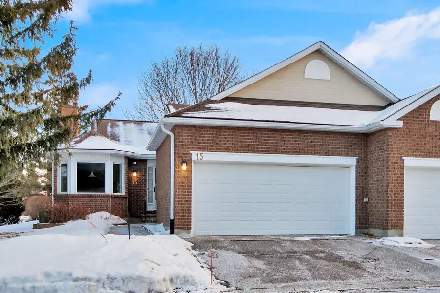 15 Pine Needles CT, Stittsville - Munster - Richmond, ON K2S 1G5