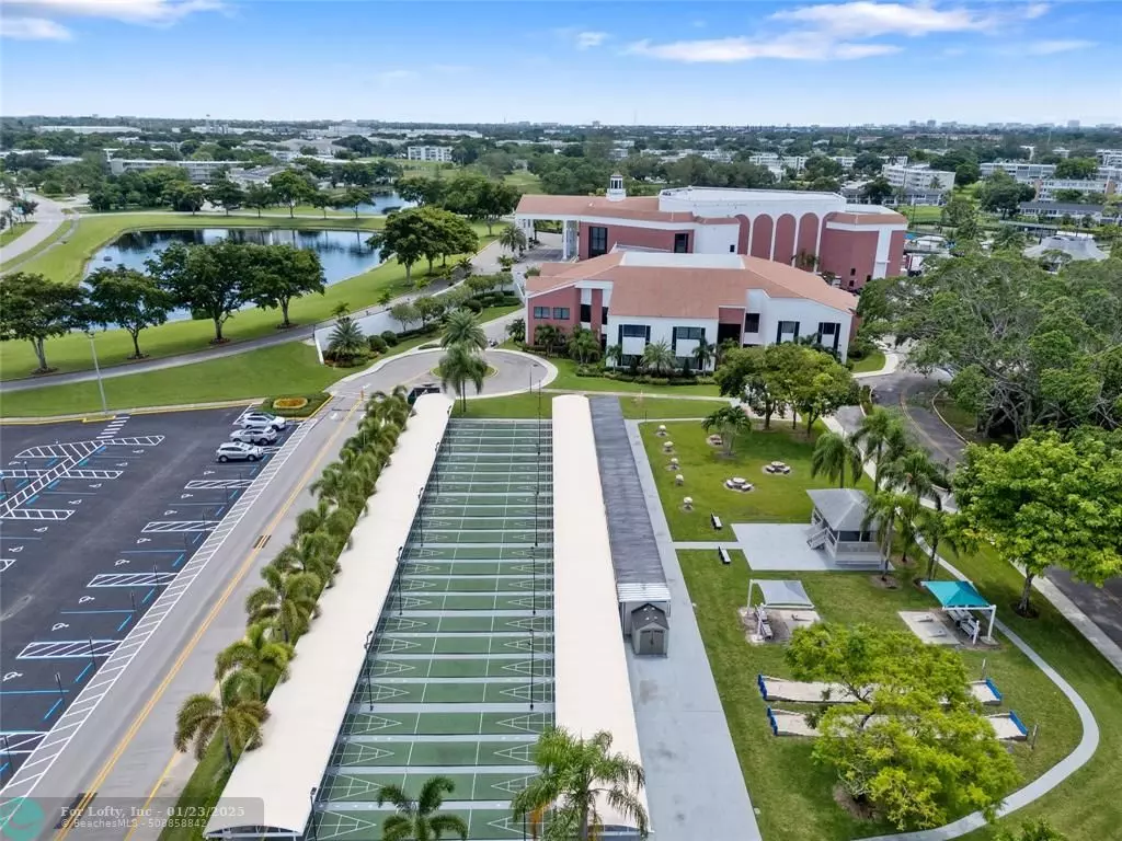 Deerfield Beach, FL 33442,160 WESTBURY I  #160