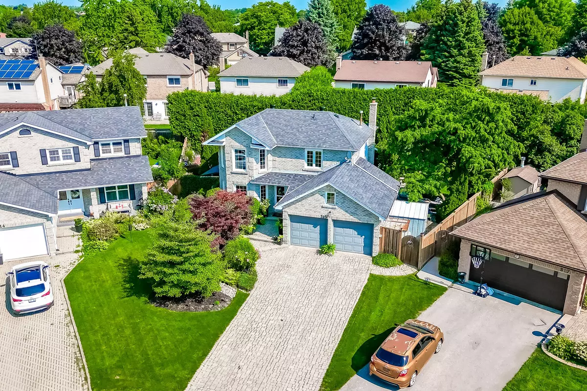 Newmarket, ON L3Y 6N8,315 Exeter CT