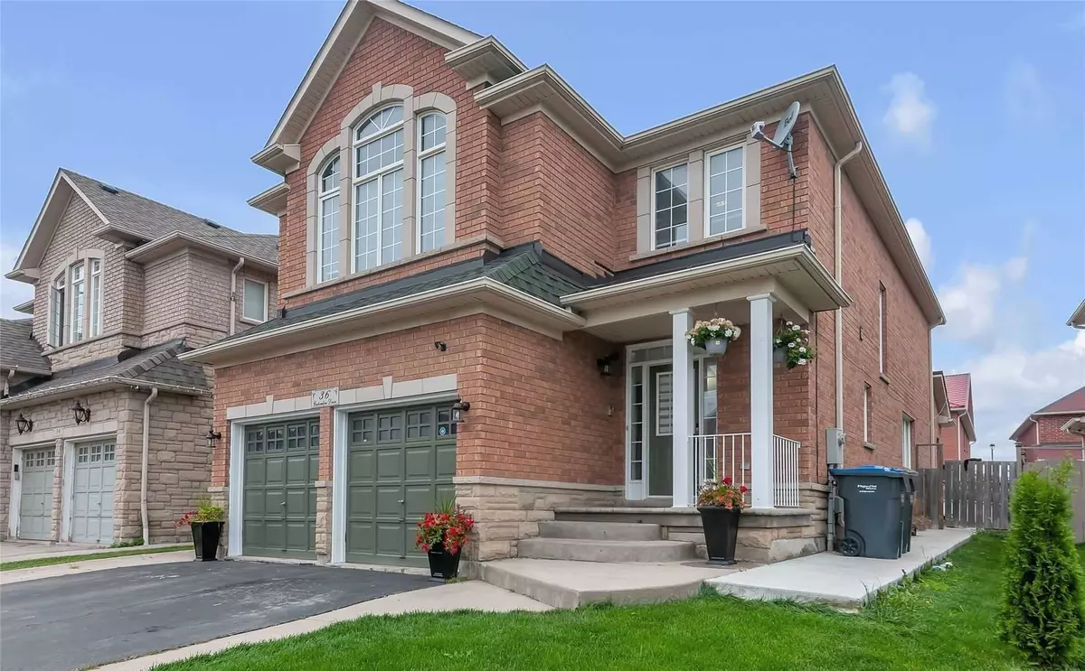 Brampton, ON L7A 3C2,36 Customline DR