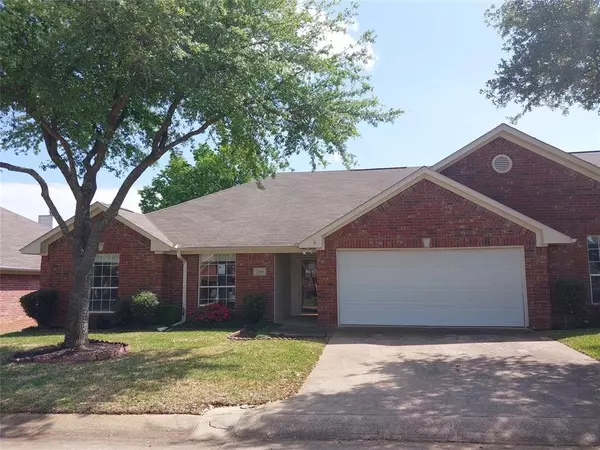 Tyler, TX 75703,5401 Hollytree Drive #2101