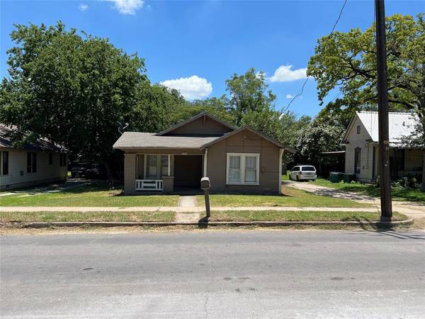 1042 W Tarleton, Stephenville, TX 76401