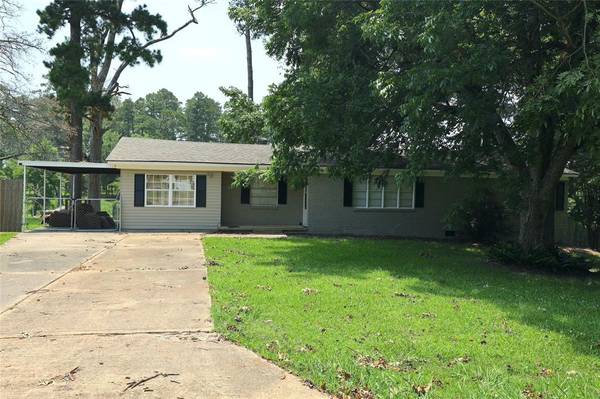 2033 1st Street, Grand Cane, LA 71032