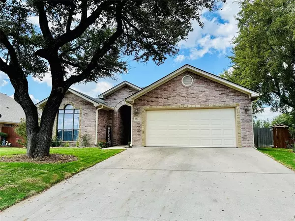 1833 Roadrunner Drive, Weatherford, TX 76088