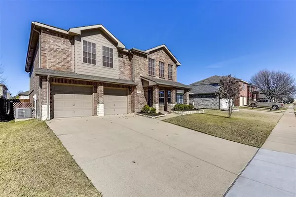 5705 Mountain Stream Trail, Fort Worth, TX 76244