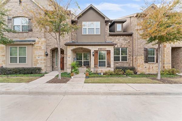 938 Dartford Drive,  Richardson,  TX 75081