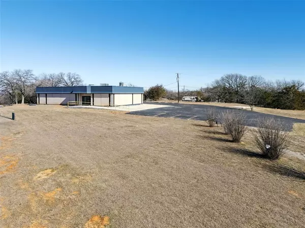 Denison, TX 75020,1020 N Hwy 69