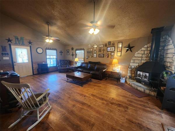 Quinlan, TX 75474,1589 Shady Woods Drive