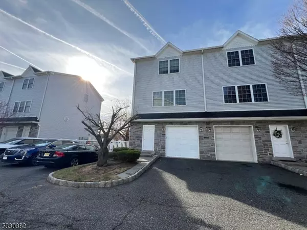 Lodi Boro, NJ 07644,124 Home Pl #9