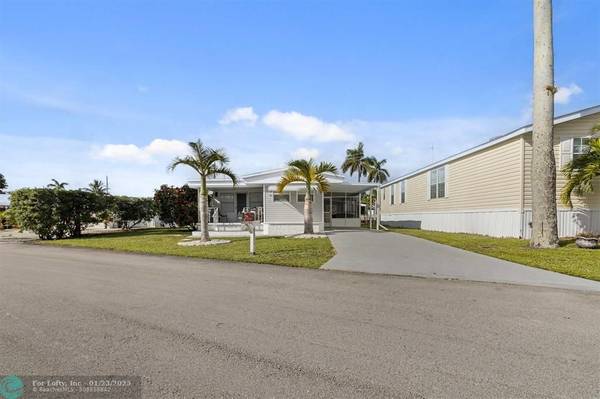 Davie, FL 33324,8621 SW 19th St