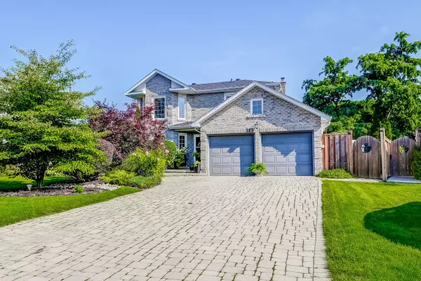 Newmarket, ON L3Y 6N8,315 Exeter CT