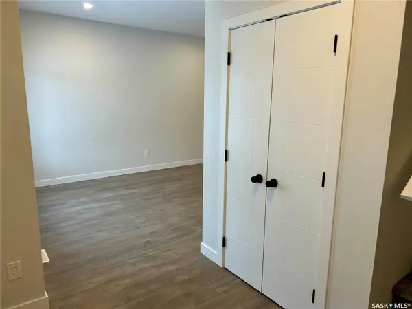 887 McFaull RISE, Saskatoon, SK S7V 0S9