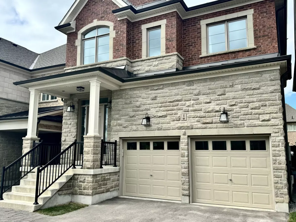 East Gwillimbury, ON L9N 0R4,4 Clara May AVE