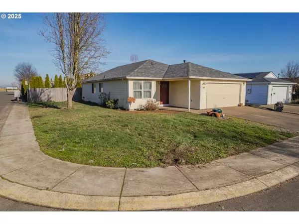 947 LANTANA LN, Gervais, OR 97026