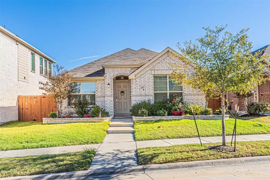 2917 Meadowlands Drive, Forney, TX 75126