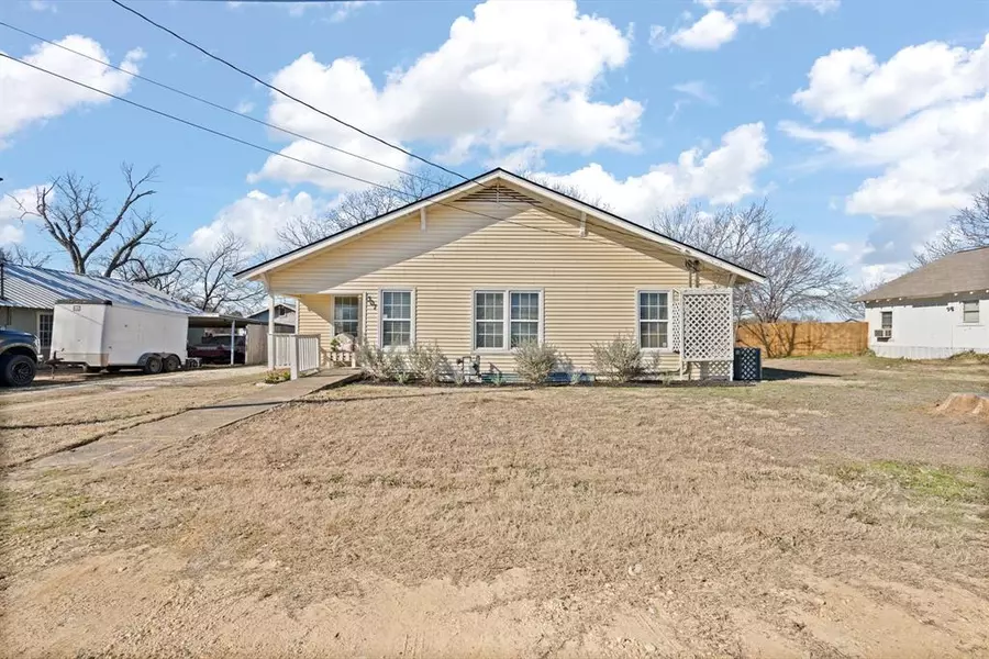 307 N Main Street, Joshua, TX 76058