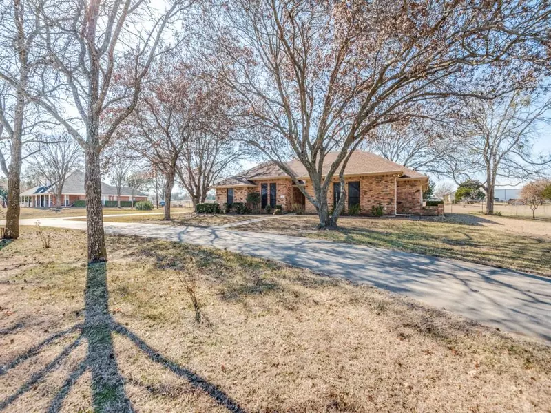 561 Allen Lane, Midlothian, TX 76065