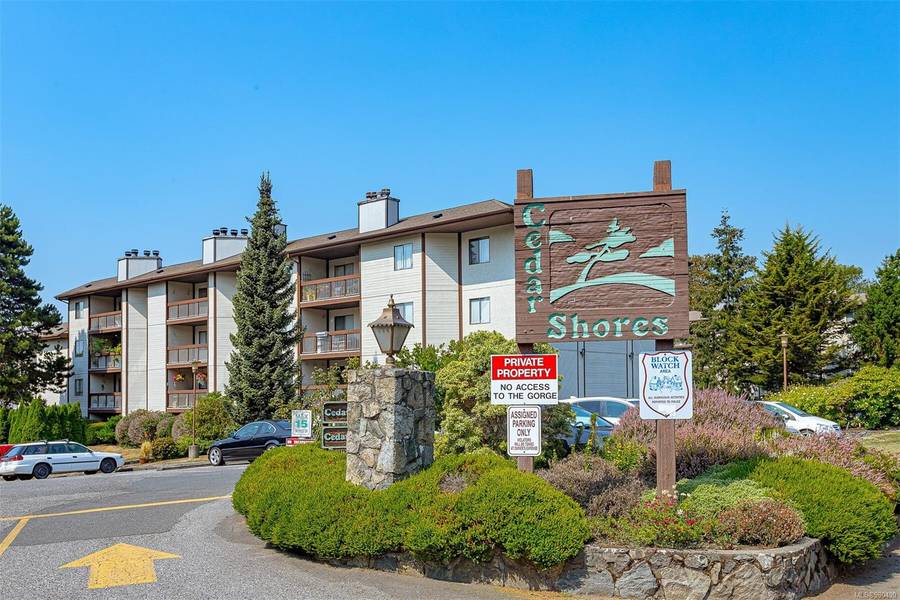 73 Gorge Rd W #206, Saanich, BC V9A 1L9