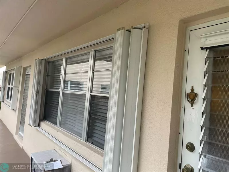 319 Chatham P  #319, West Palm Beach, FL 33417