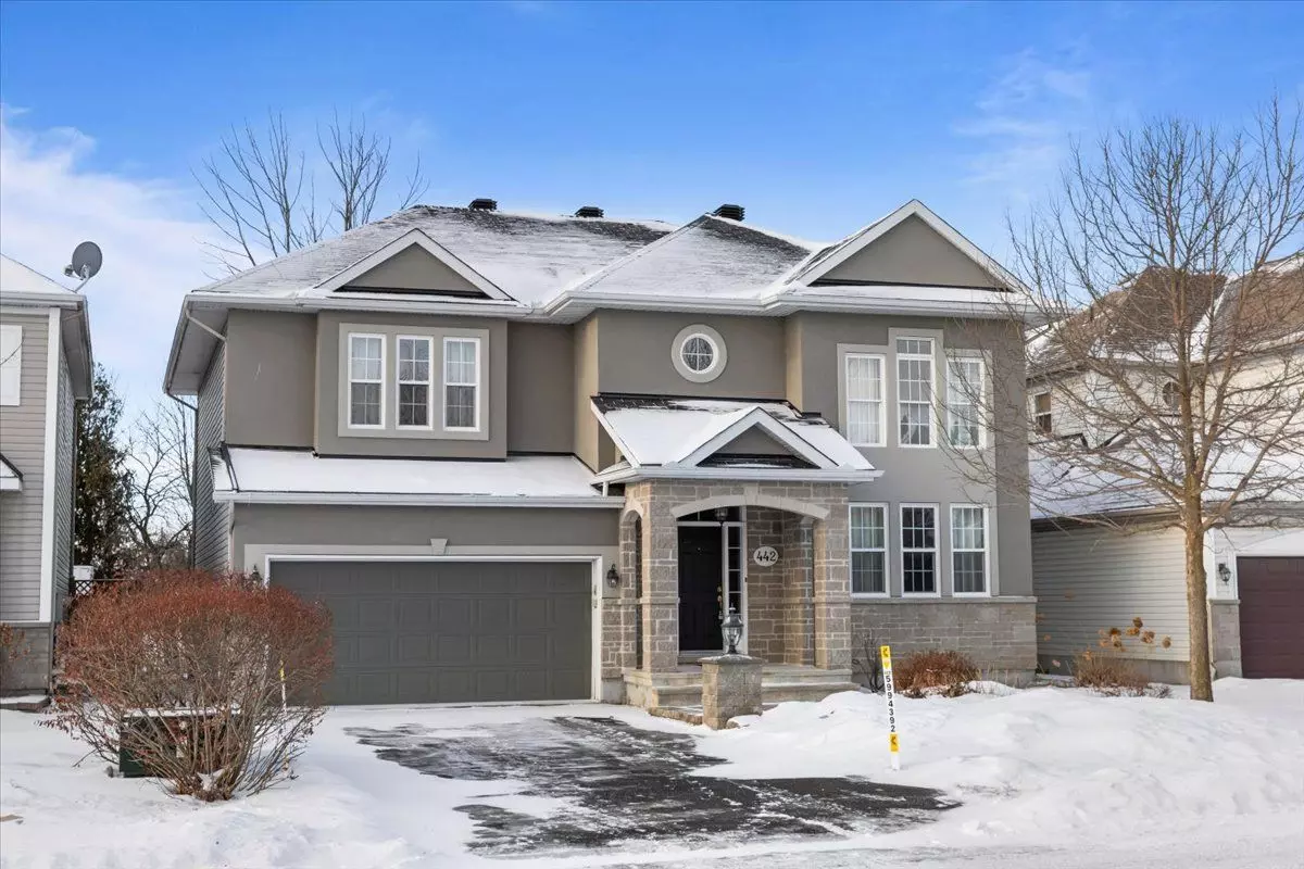 Stittsville - Munster - Richmond, ON K2S 0A4,442 LANDSWOOD WAY