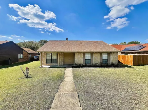 424 Matterhorn Street, Cedar Hill, TX 75104