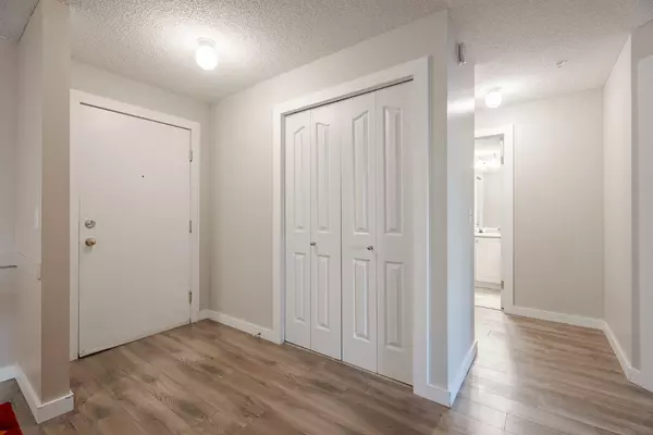 Calgary, AB T1Y7K9,6635 25 AVE NE #1209