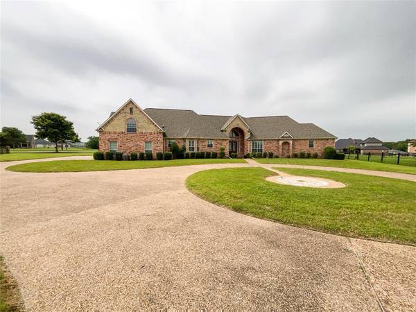 1708 Mustang Court, Cedar Hill, TX 75104