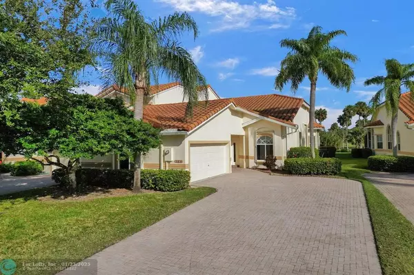 584 W Palm Aire Dr, Pompano Beach, FL 33069