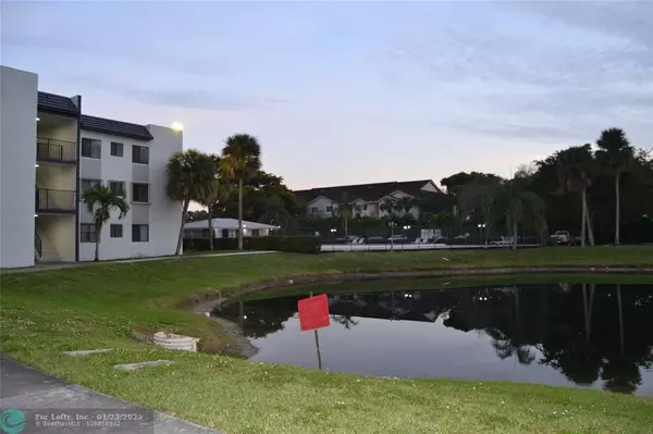 Sunrise, FL 33351,3720 N Pine Island Rd  #334