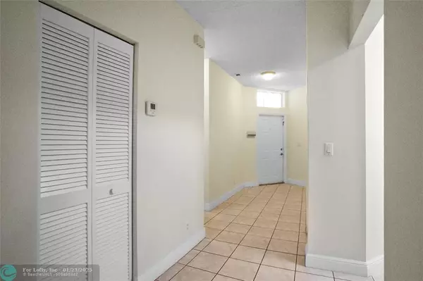 Deerfield Beach, FL 33442,1062 SW 42nd Ter  #1062