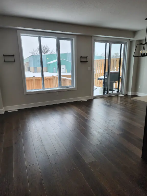 Strathroy-caradoc, ON N0L 1W0,601 Lions Park DR #71