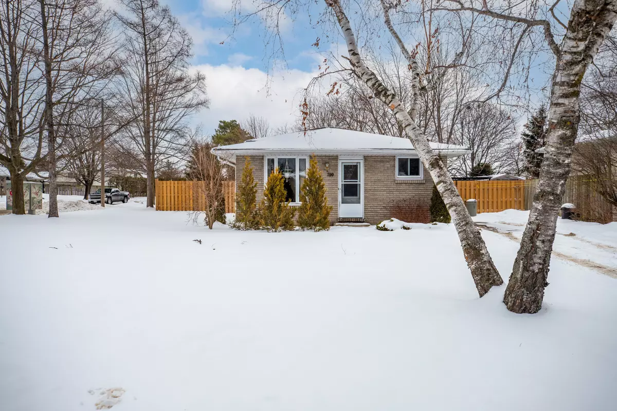 Kincardine, ON N2Z 1P7,799 Abbey RD